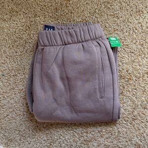 NWT High Rise Boyfriend Joggers, Wassel, Size M